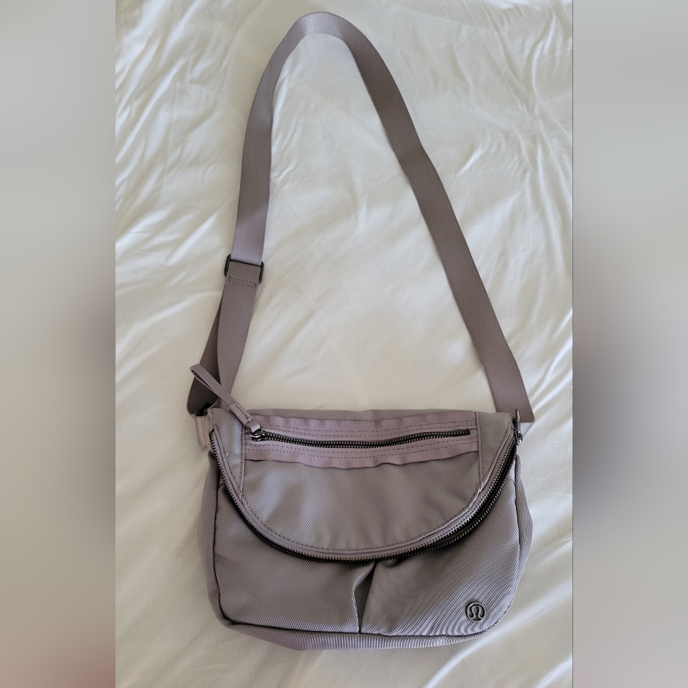 Lululemon All Night Festival Bag